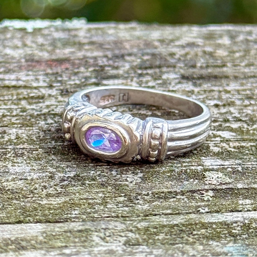VINTAGE Antique Sterling Silver Ring w/ Amethyst (size 6)
